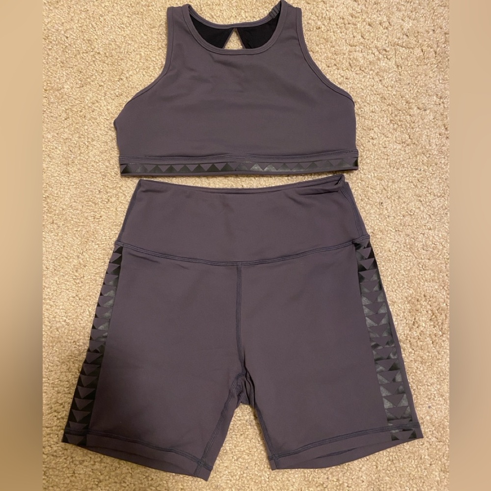 Hawaii’s Finest Mau Hawaii Gray Workout Set (size L)